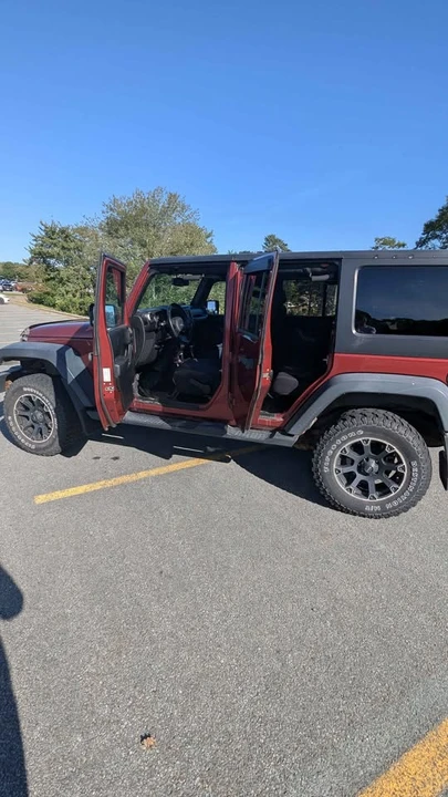 2013 Jeep JK Wrangler - Image 2 of 6