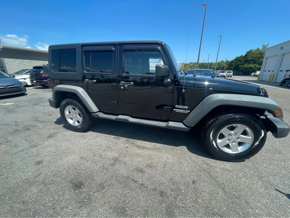 2013 Jeep JK Wrangler - Image 2 of 8