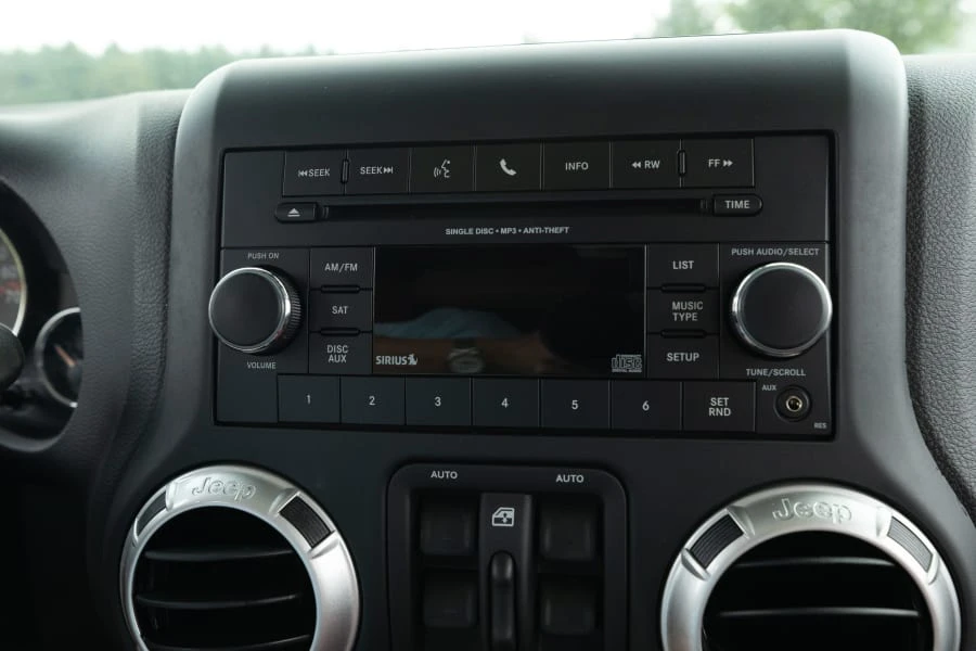 2013 Jeep JK Wrangler - Image 24 of 31