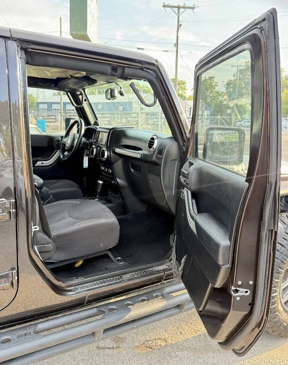 2013 Jeep JK Wrangler - Image 14 of 16