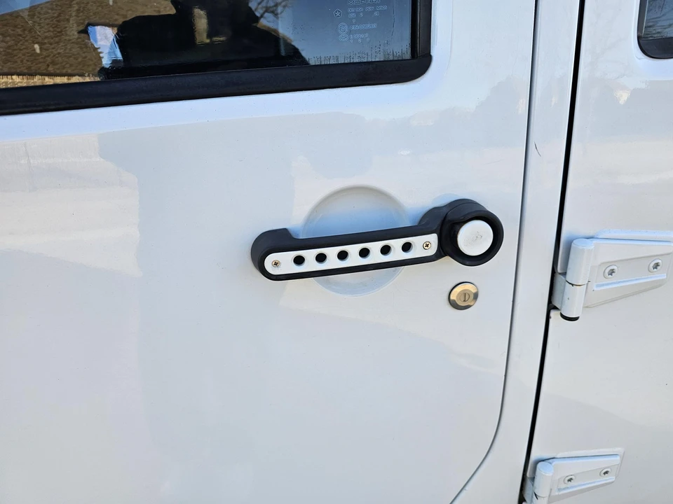 2013 Jeep JK Wrangler - Image 25 of 31