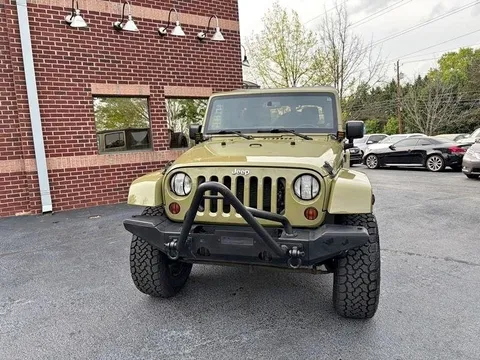 2013 Jeep Wrangler Unlimited Sahara 4WD