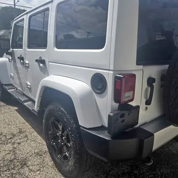 2013 Jeep Wrangler Unlimited Sahara Sport Utility 4D
