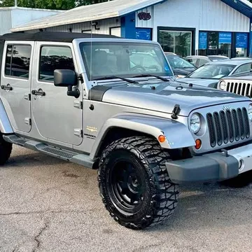 2013 Jeep Wrangler Unlimited Sahara Sport Utility 4D