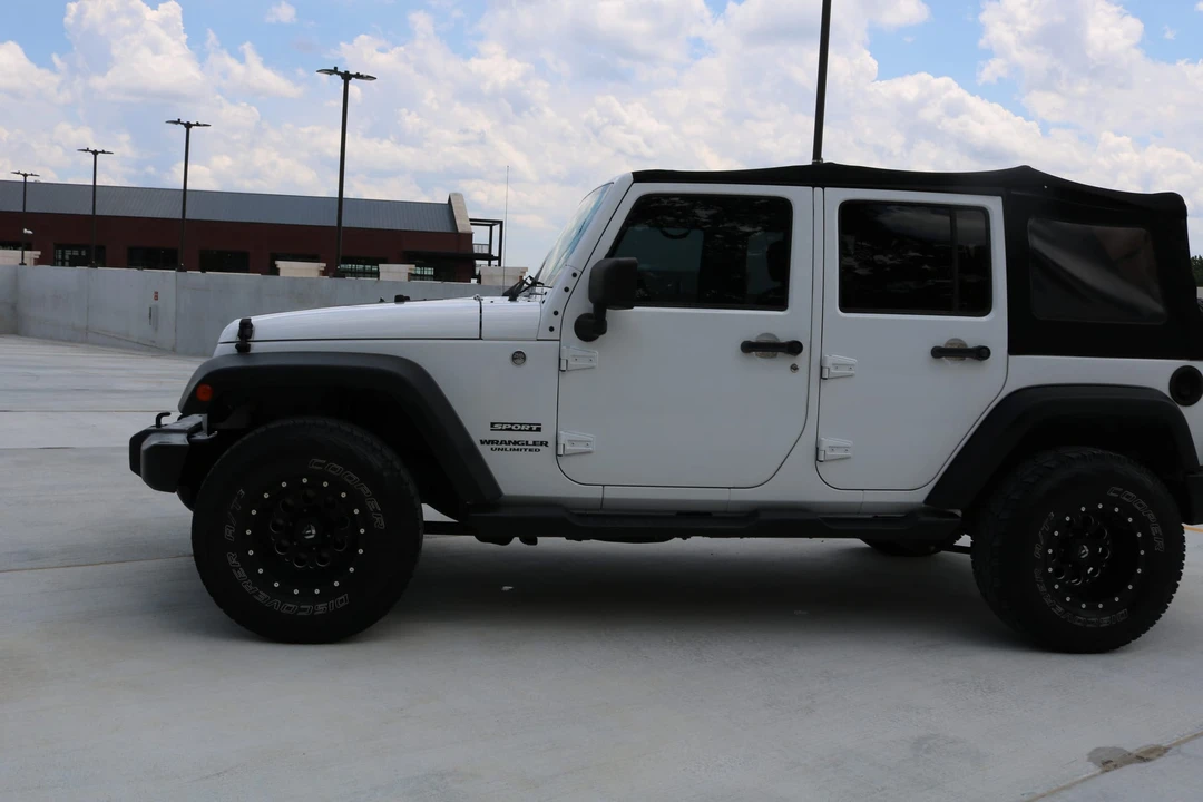 2013 Jeep JK Wrangler - Image 11 of 31