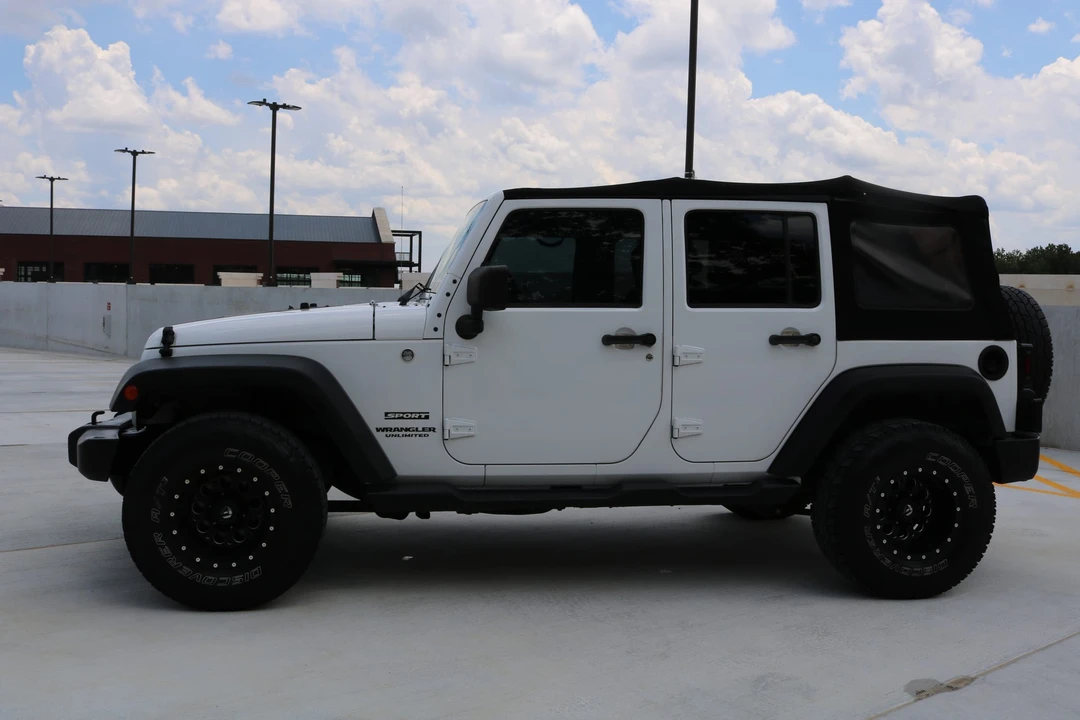 2013 Jeep JK Wrangler - Image 12 of 31