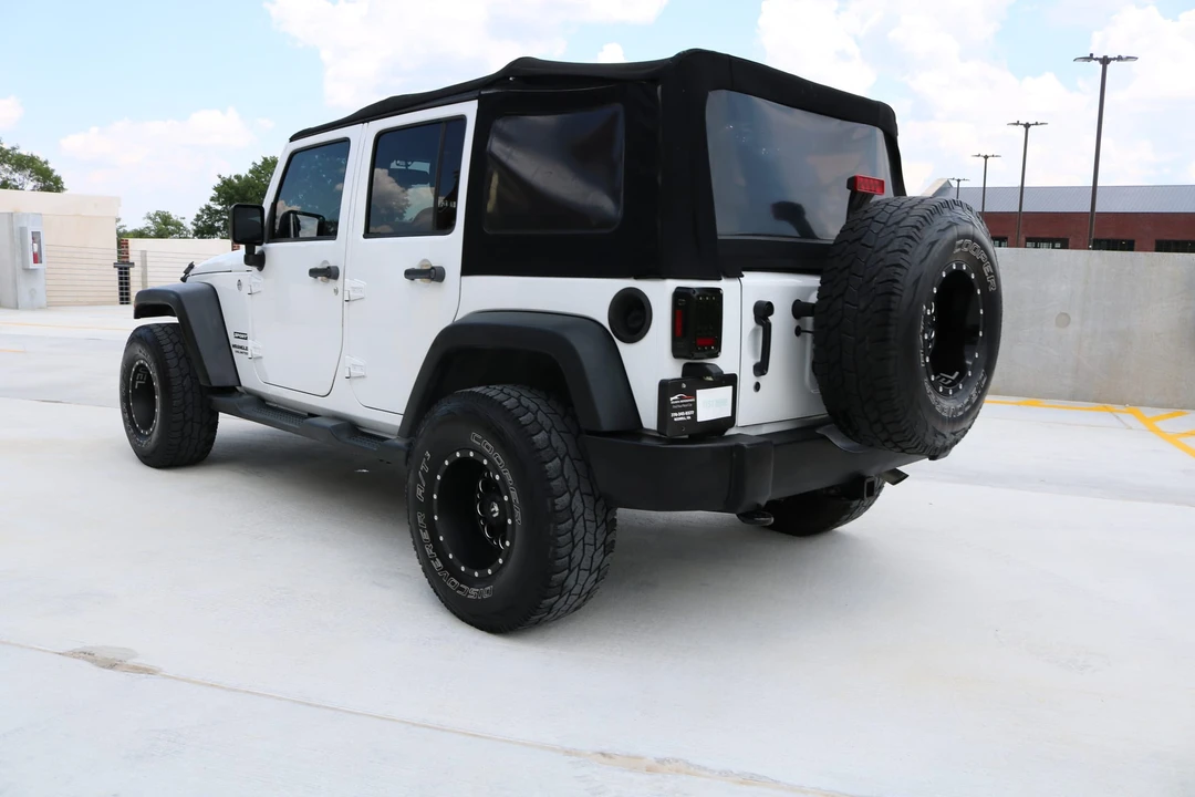 2013 Jeep JK Wrangler - Image 15 of 31