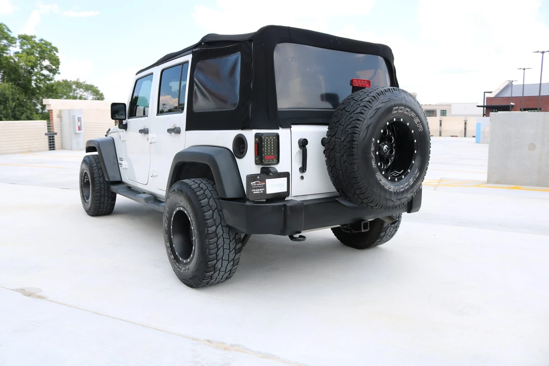 2013 Jeep JK Wrangler - Image 16 of 31