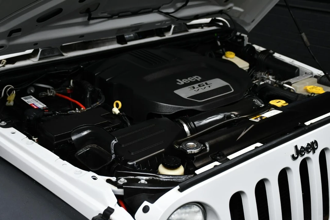 2013 Jeep JK Wrangler - Image 14 of 31