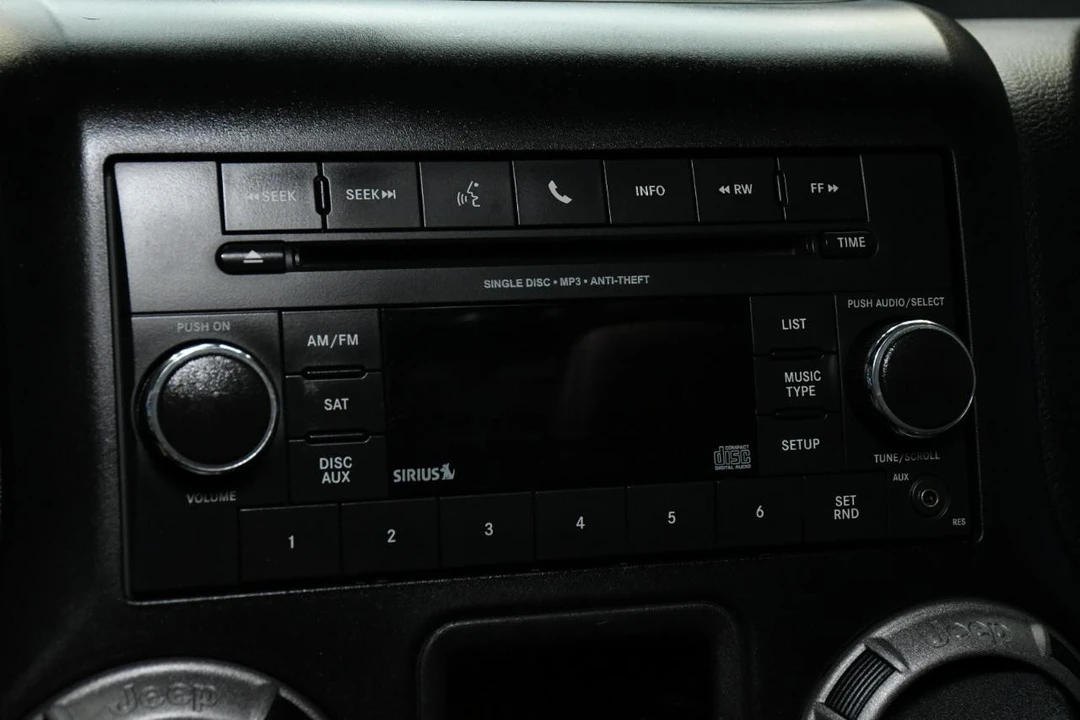 2013 Jeep JK Wrangler - Image 23 of 31