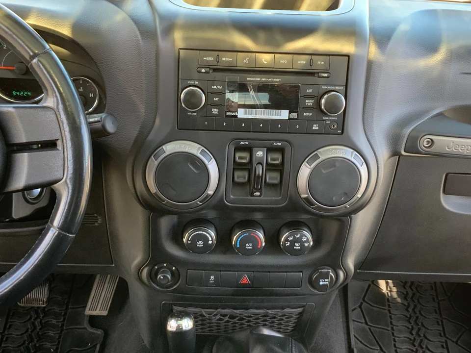 2013 Jeep JK Wrangler - Image 26 of 31
