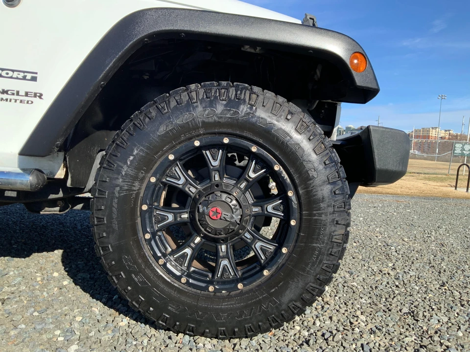 2013 Jeep JK Wrangler - Image 19 of 31