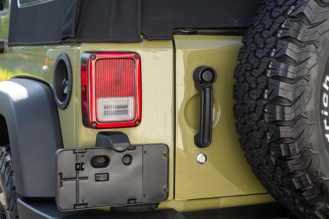 2013 Jeep JK Wrangler - Image 18 of 31
