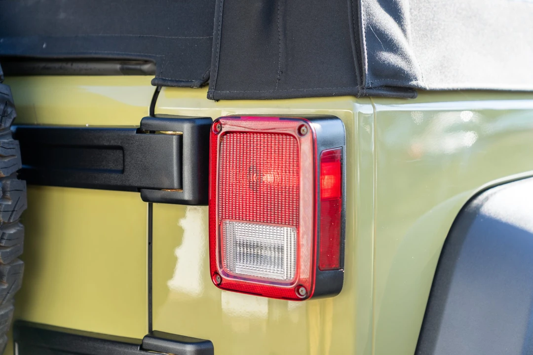 2013 Jeep JK Wrangler - Image 17 of 31