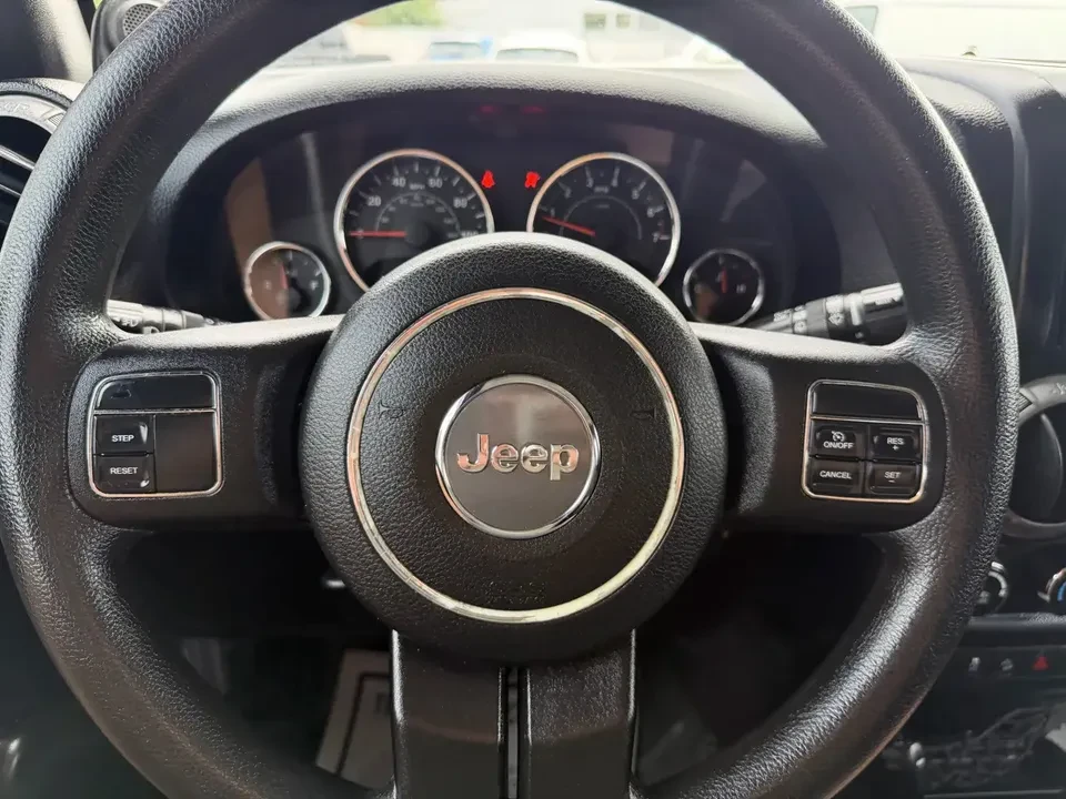 2013 Jeep JK Wrangler - Image 12 of 17