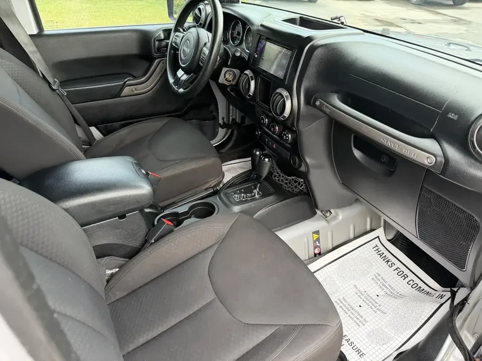 2013 Jeep JK Wrangler - Image 14 of 17