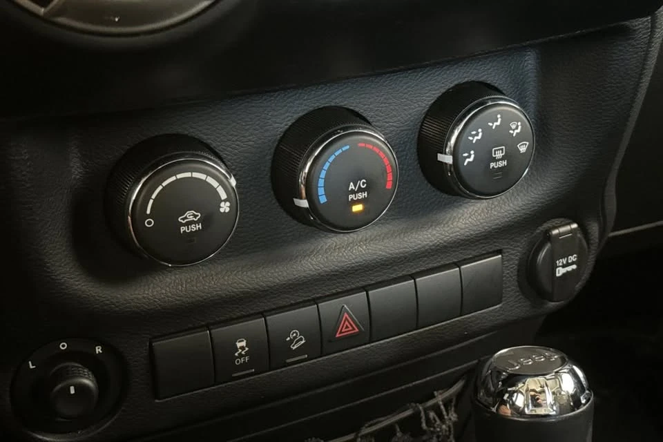 2013 Jeep JK Wrangler - Image 18 of 20