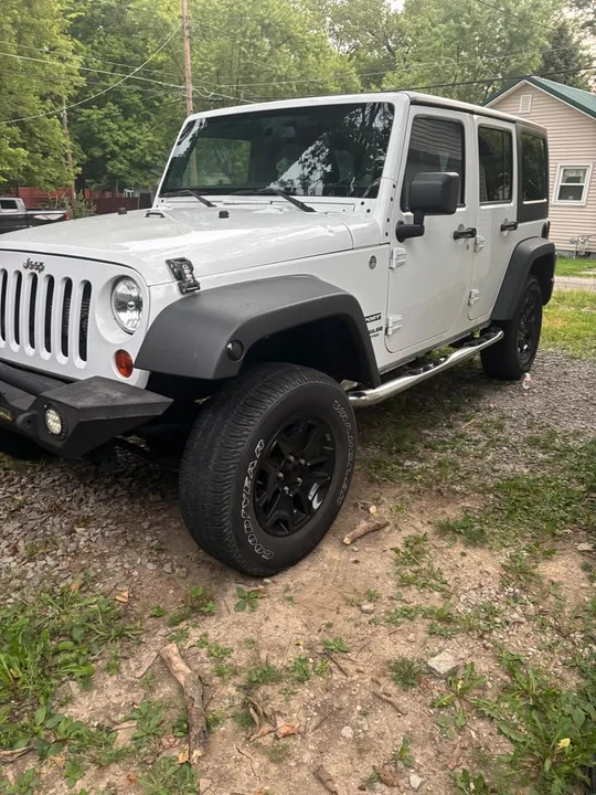 2013 Jeep JK Wrangler - Image 3 of 3