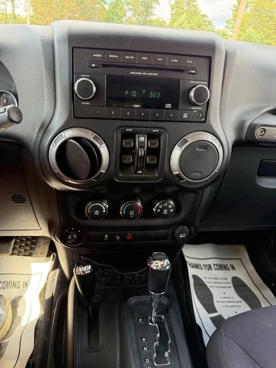 2013 Jeep JK Wrangler - Image 11 of 12