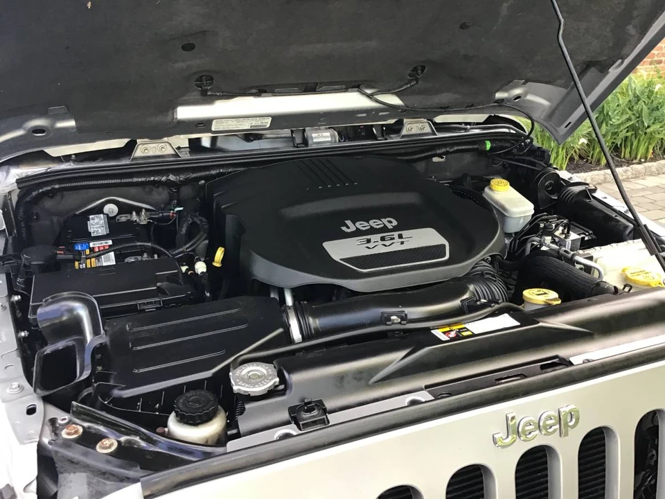 2013 Jeep JK Wrangler - Image 15 of 24