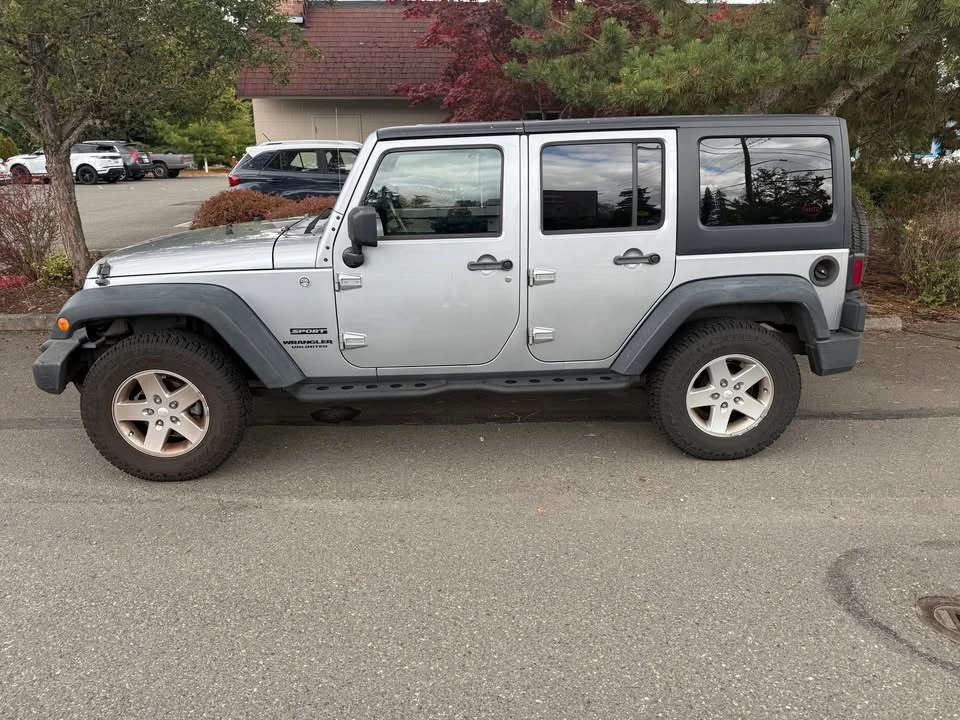 2013 Jeep JK Wrangler - Image 2 of 4