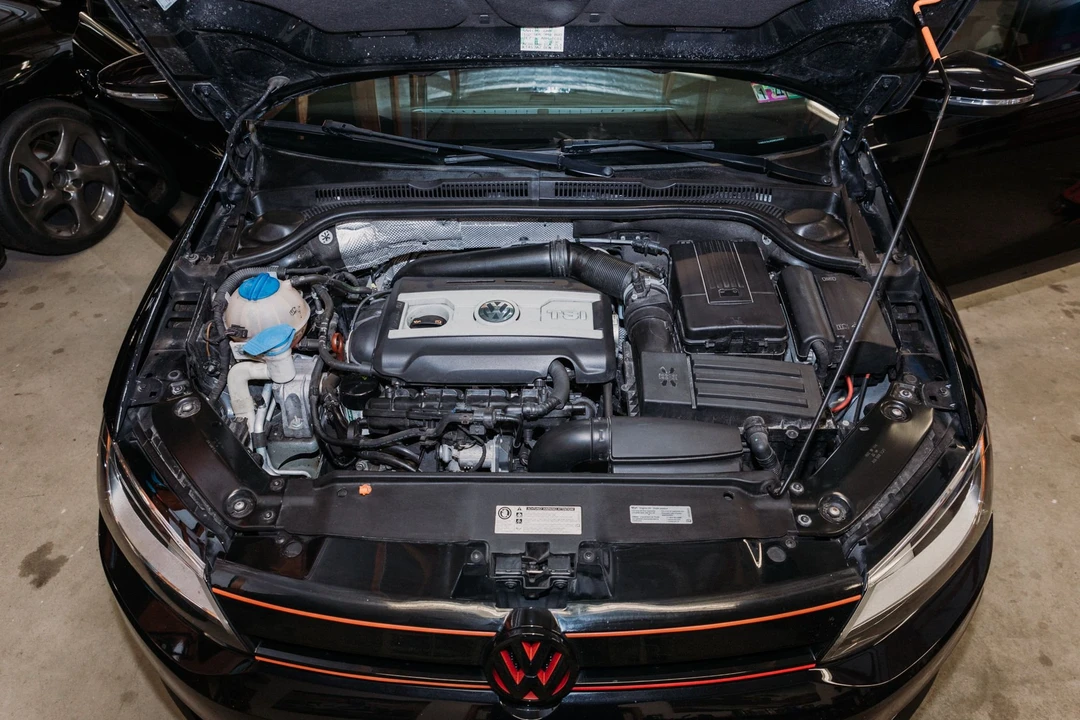 2013 Volkswagen A6 Jetta - Image 5 of 16