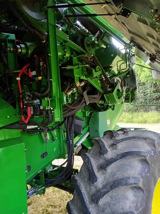 2013 John Deere - Image 8 of 9