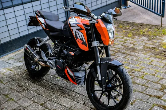 2013 KTM Duke 200