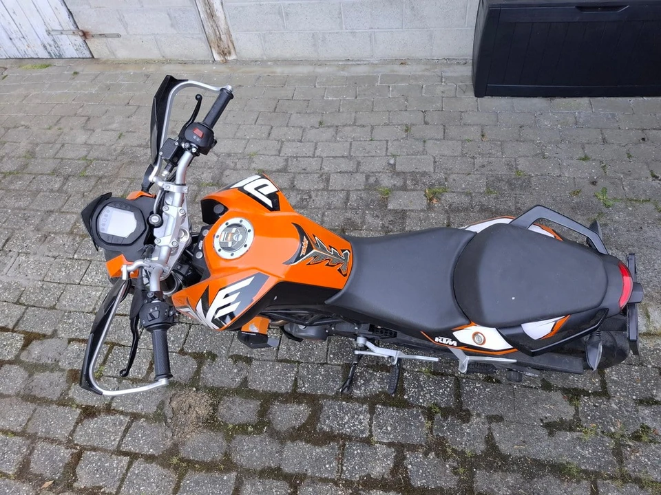 2013 KTM - Image 8 of 31