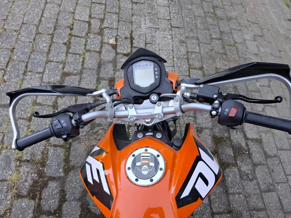2013 KTM - Image 9 of 31