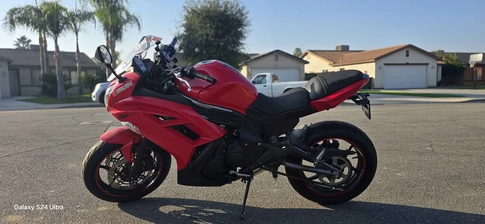 2013 Kawasaki Ninja - Image 2 of 6