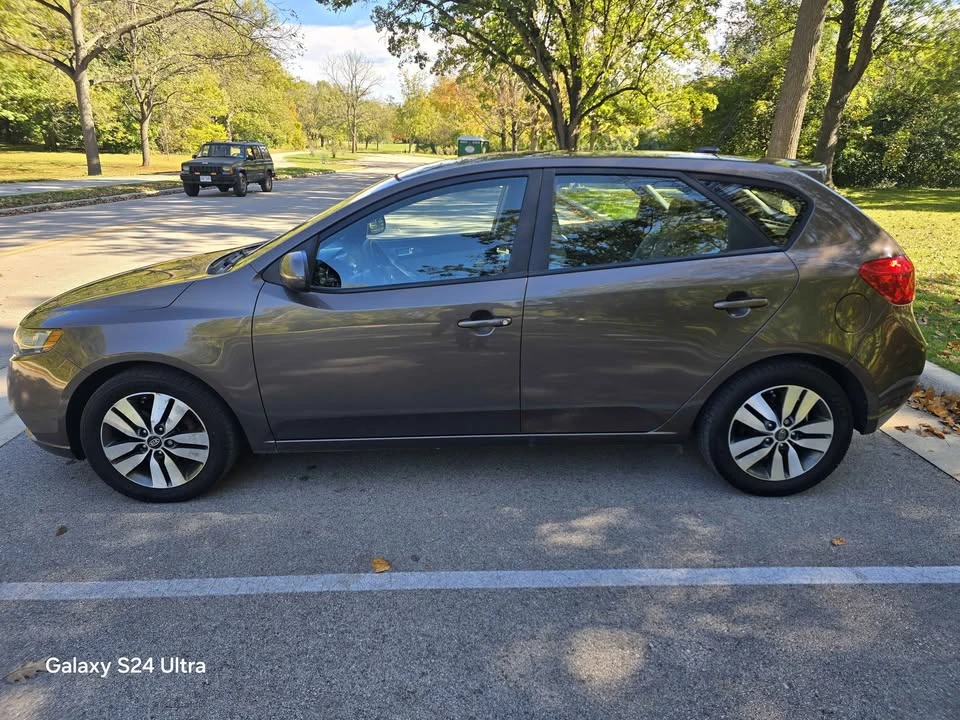 2013 Kia Forte - Image 2 of 16