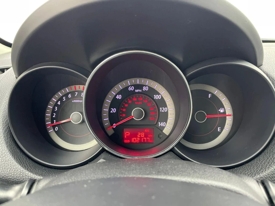 2013 Kia Forte - Image 20 of 31