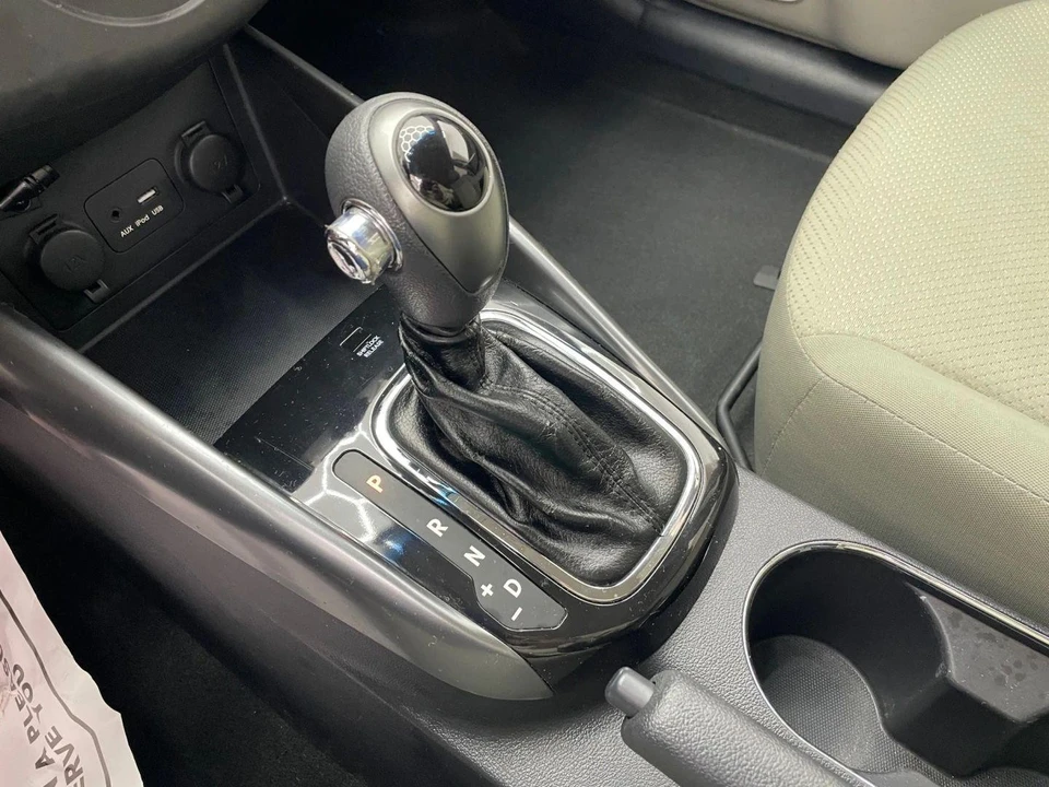 2013 Kia Forte - Image 24 of 31