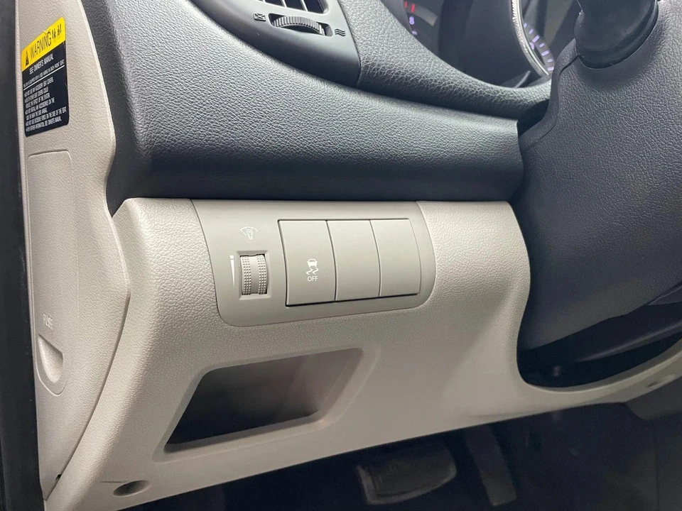 2013 Kia Forte - Image 26 of 31