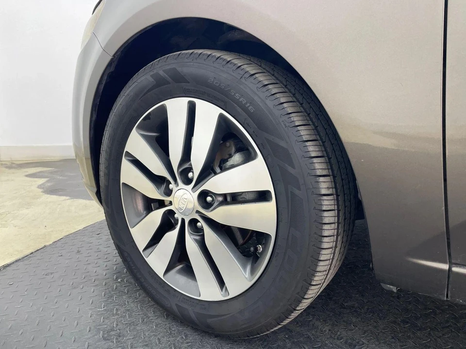 2013 Kia Forte - Image 30 of 31