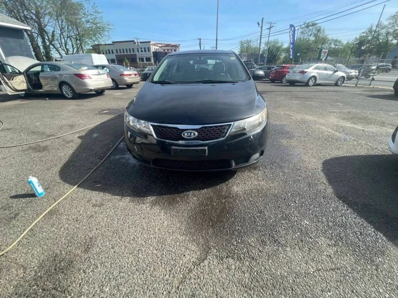 2013 Kia Forte - Image 2 of 12