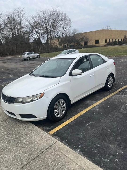 2013 Kia Forte - Image 4 of 7