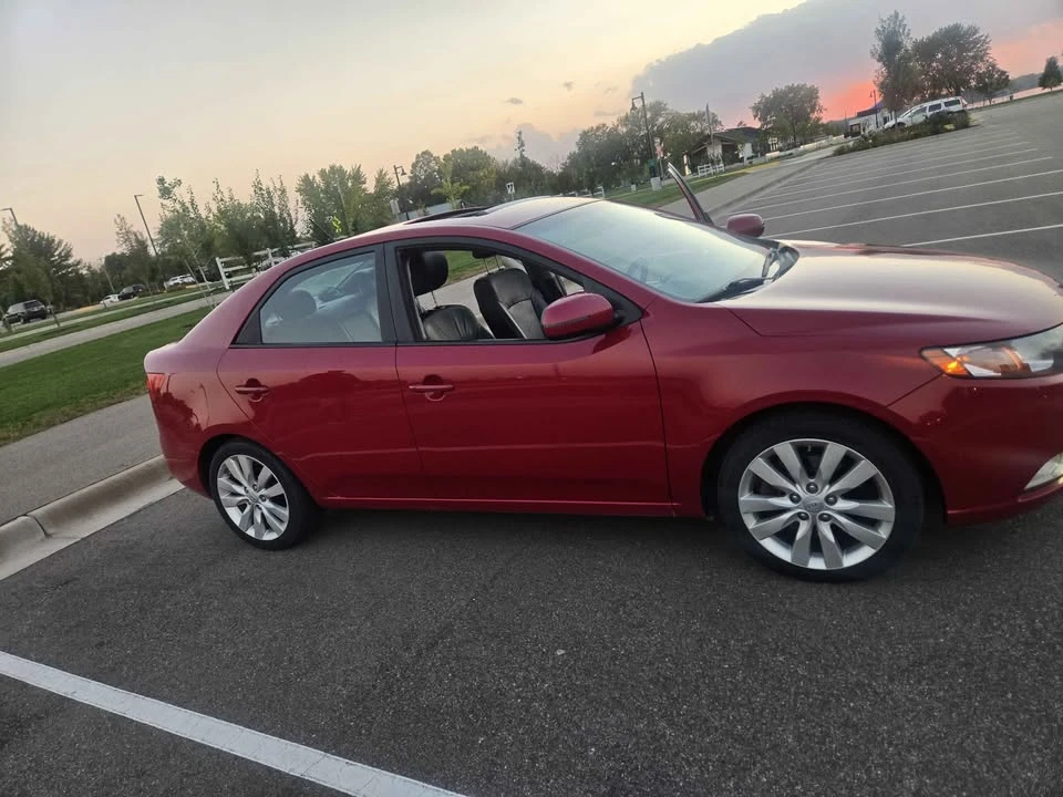 2013 Kia Forte - Image 2 of 5