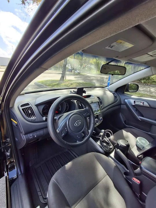 2013 Kia Forte - Image 7 of 10