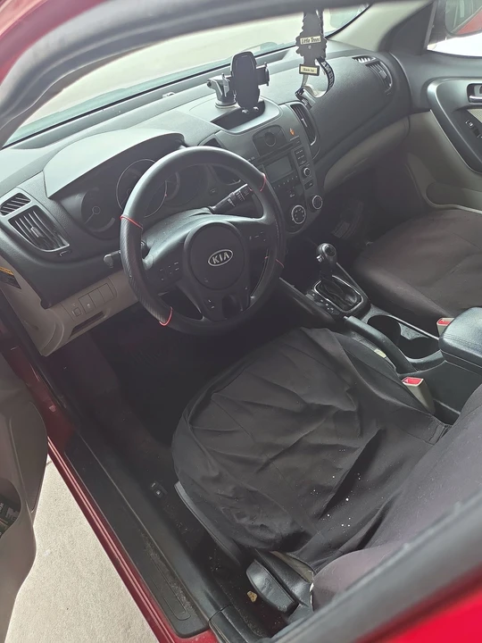 2013 Kia Forte - Image 7 of 9