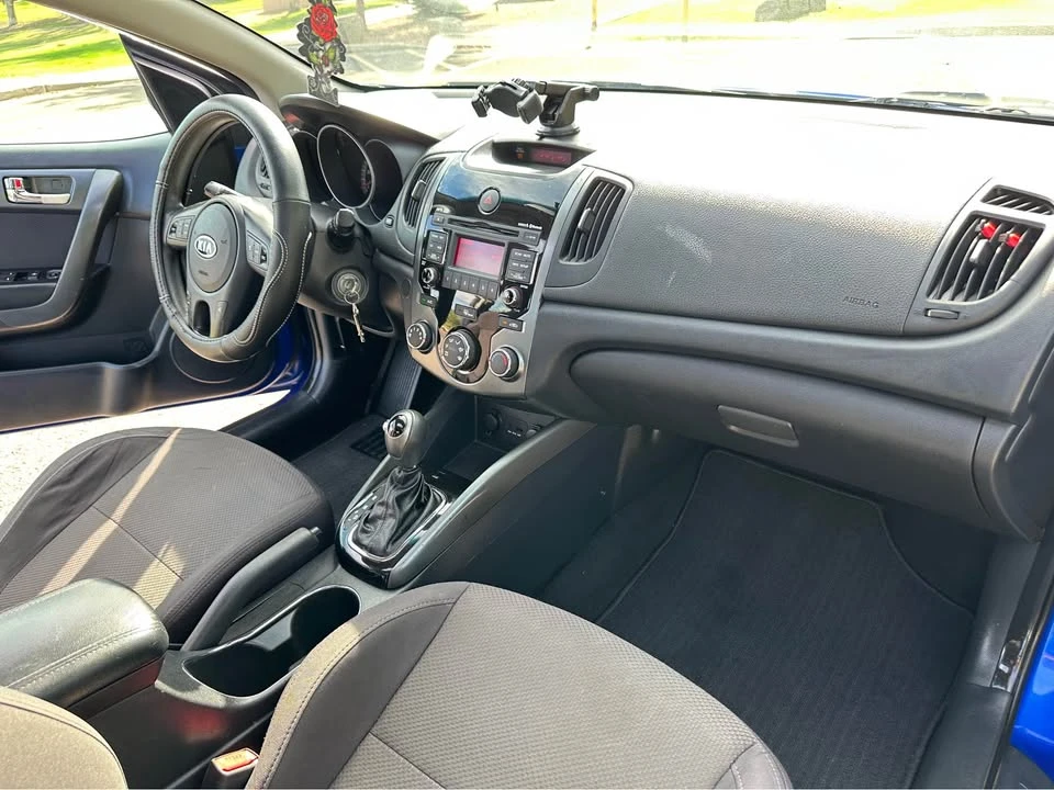 2013 Kia Forte - Image 11 of 15