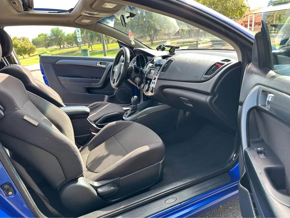 2013 Kia Forte - Image 10 of 15