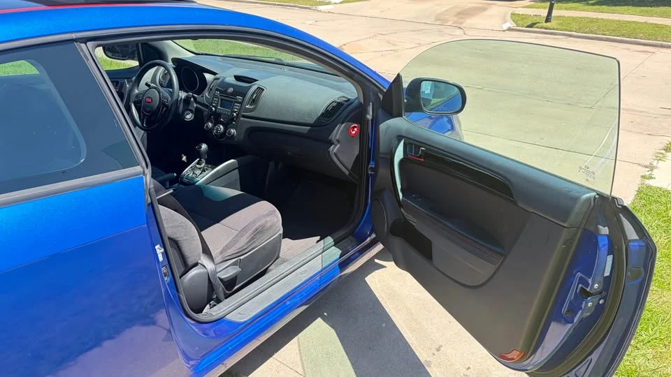 2013 Kia Forte - Image 11 of 13