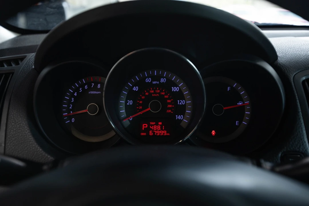 2013 Kia Forte - Image 19 of 21