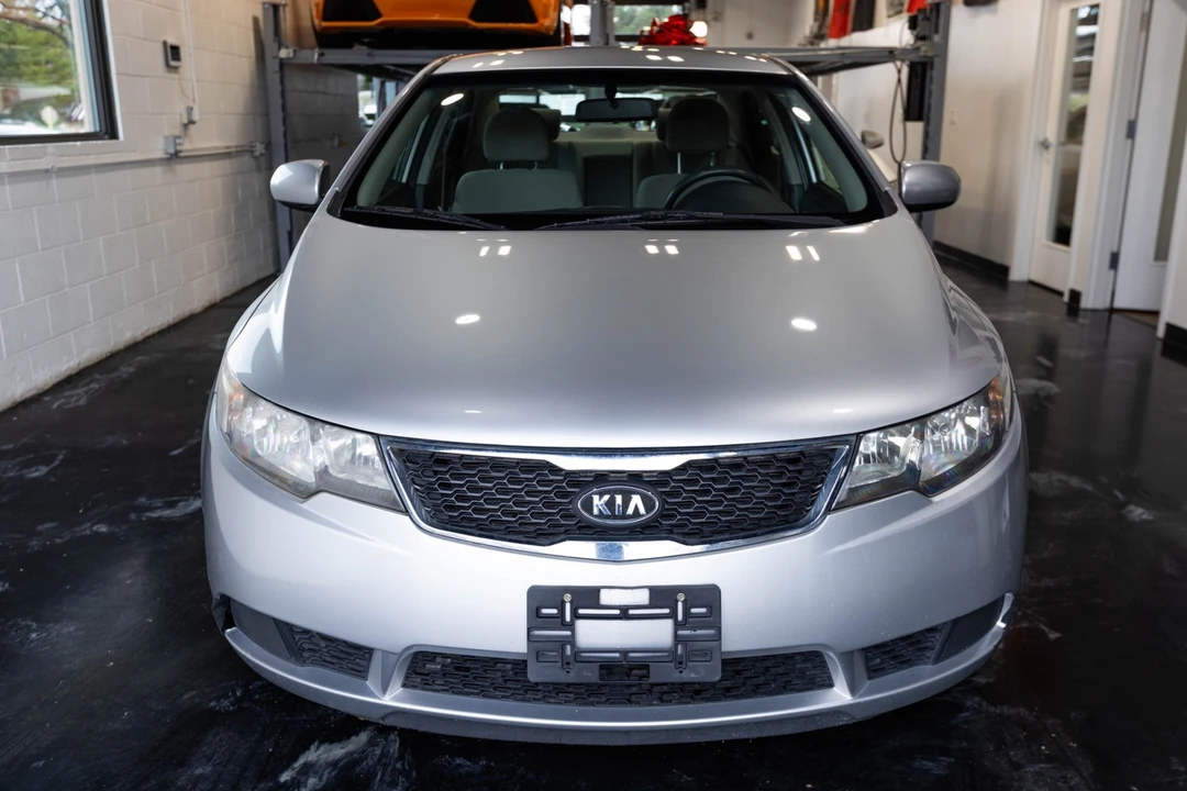 2013 Kia Forte - Image 17 of 21