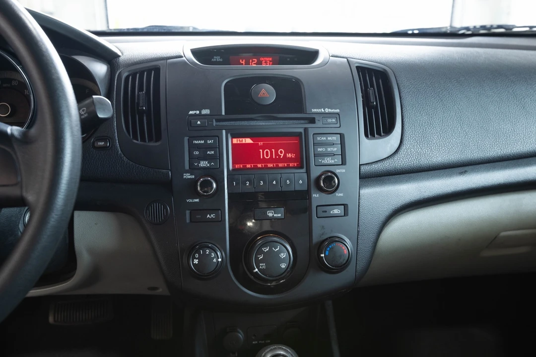 2013 Kia Forte - Image 21 of 21
