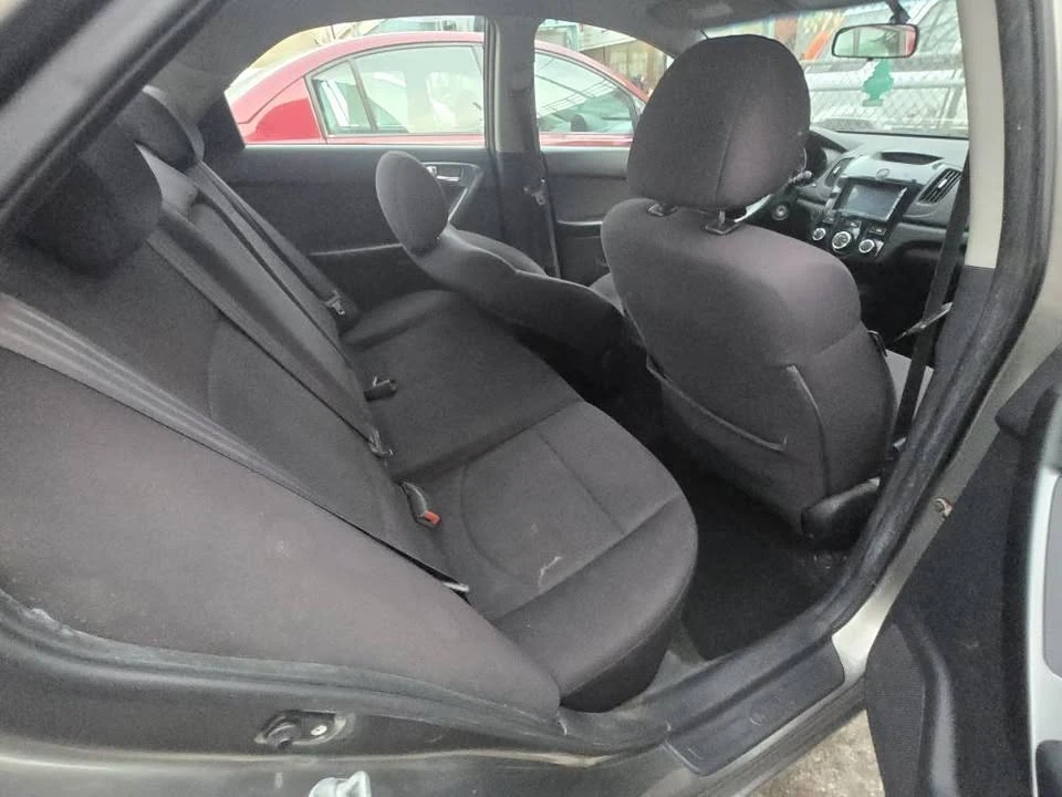 2013 Kia Forte - Image 3 of 10