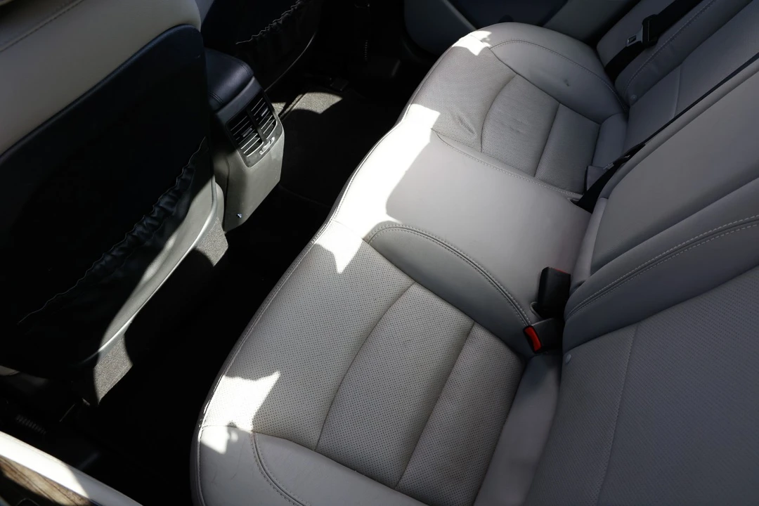 2013 Kia Optima/K5 - Image 10 of 12