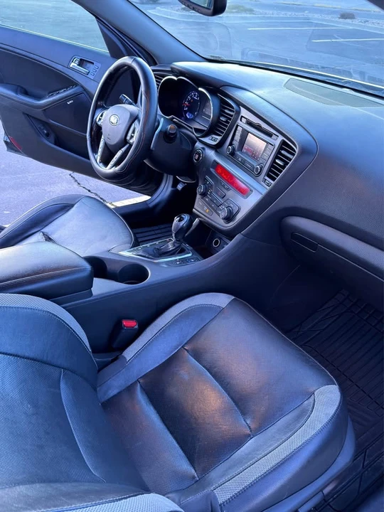 2013 Kia Optima/K5 - Image 10 of 15